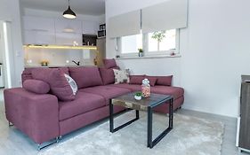 Apartments Tomana