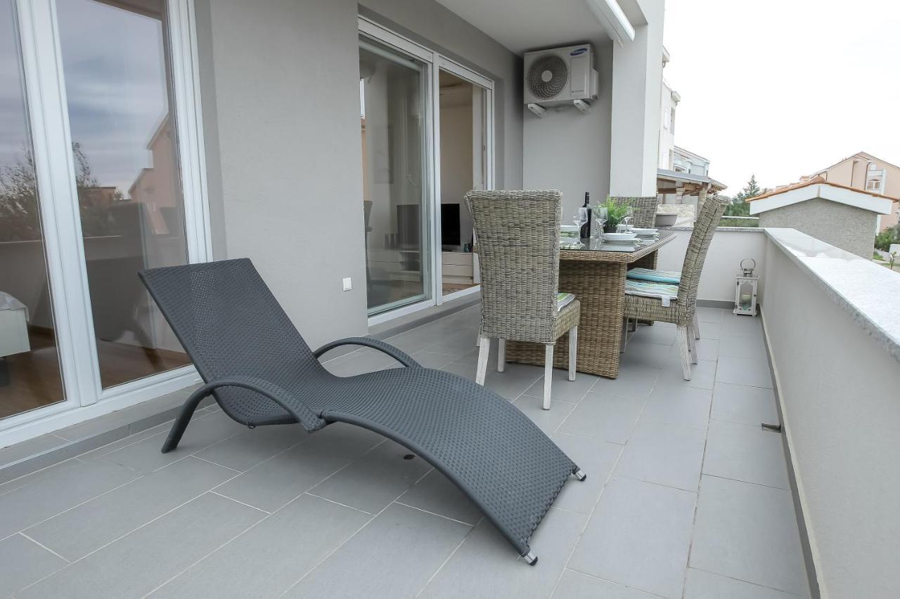 Apartments Tomana Novalja Zewnętrze zdjęcie