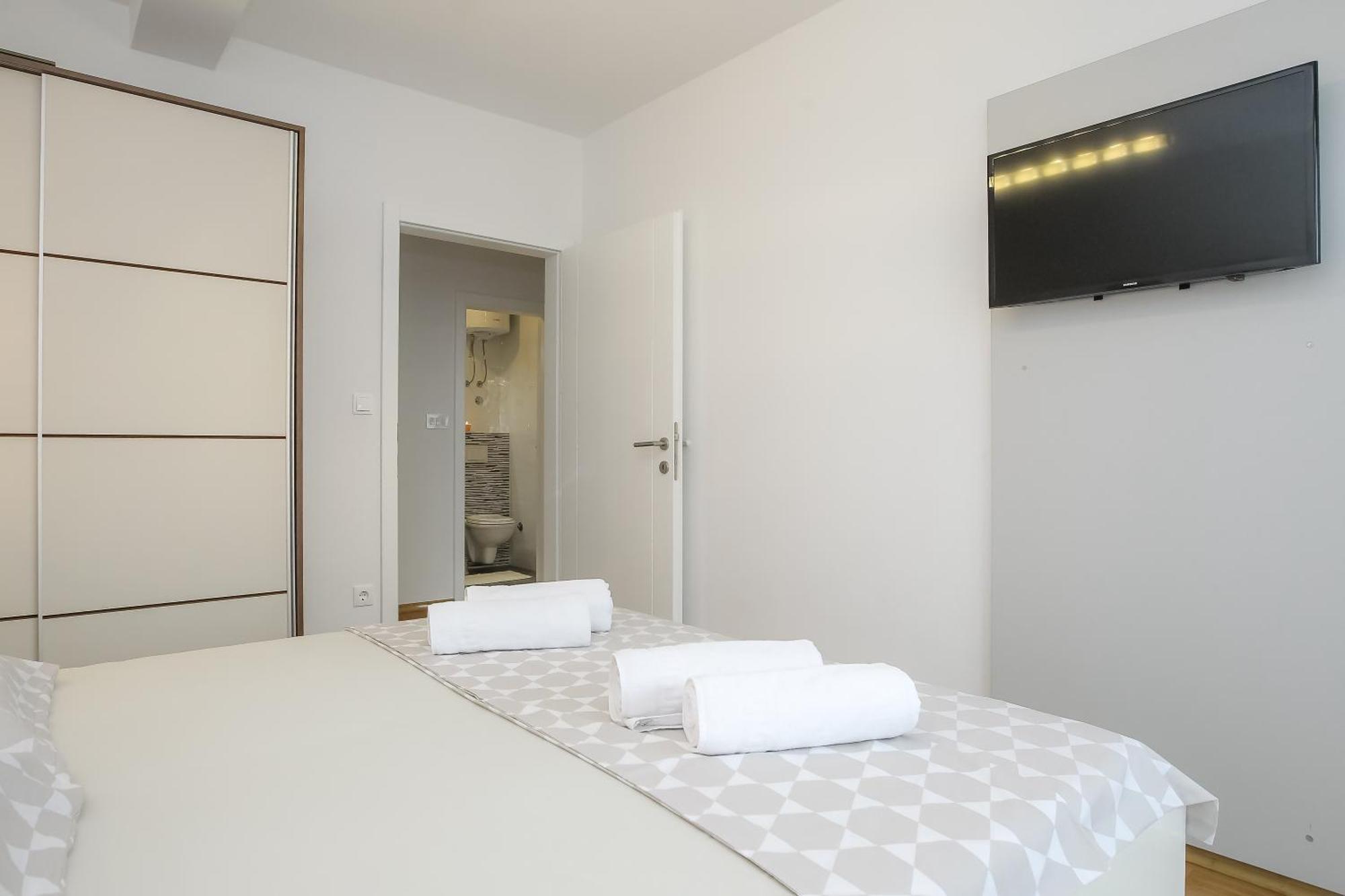 Apartments Tomana Novalja Pokój zdjęcie