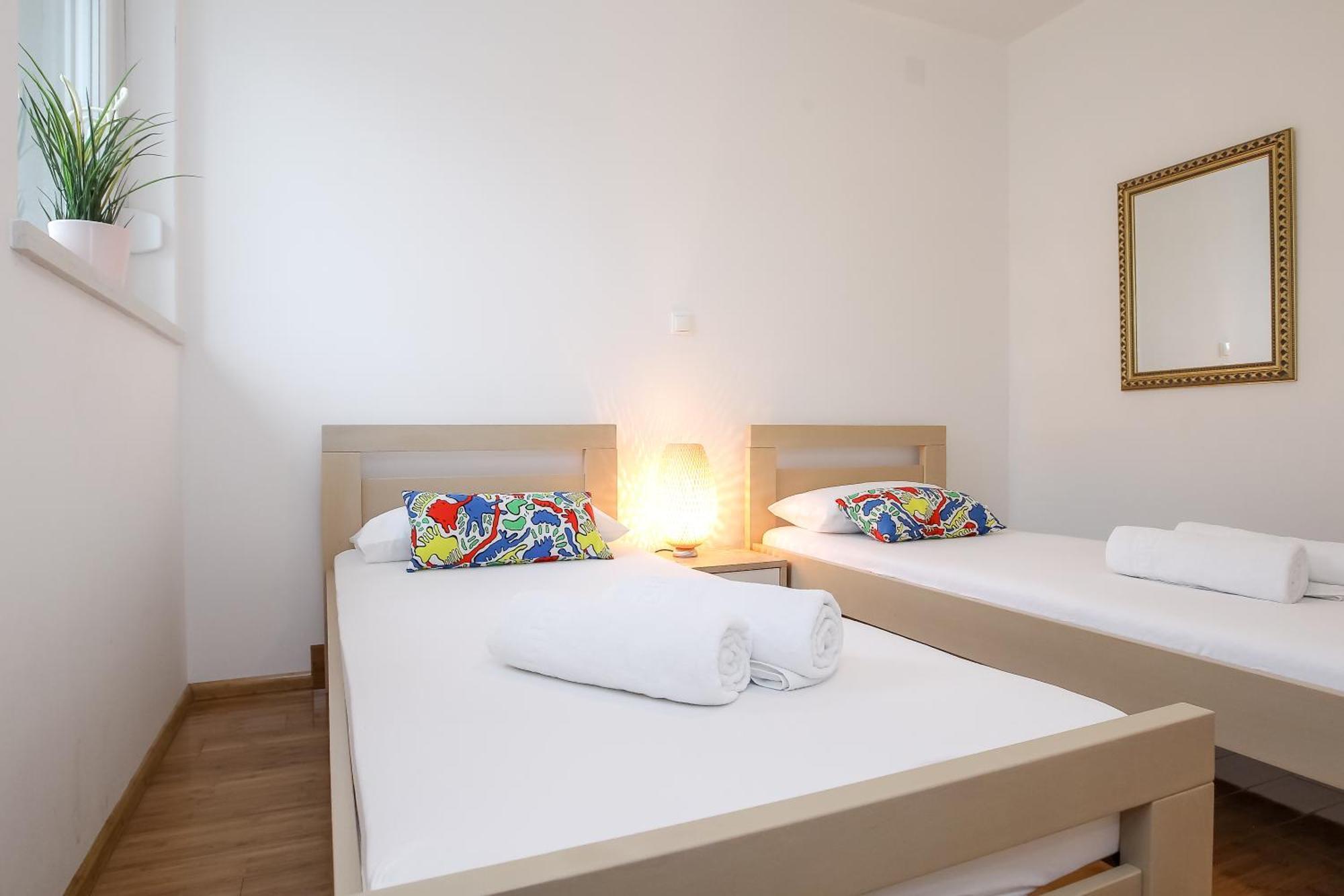 Apartments Tomana Novalja Pokój zdjęcie